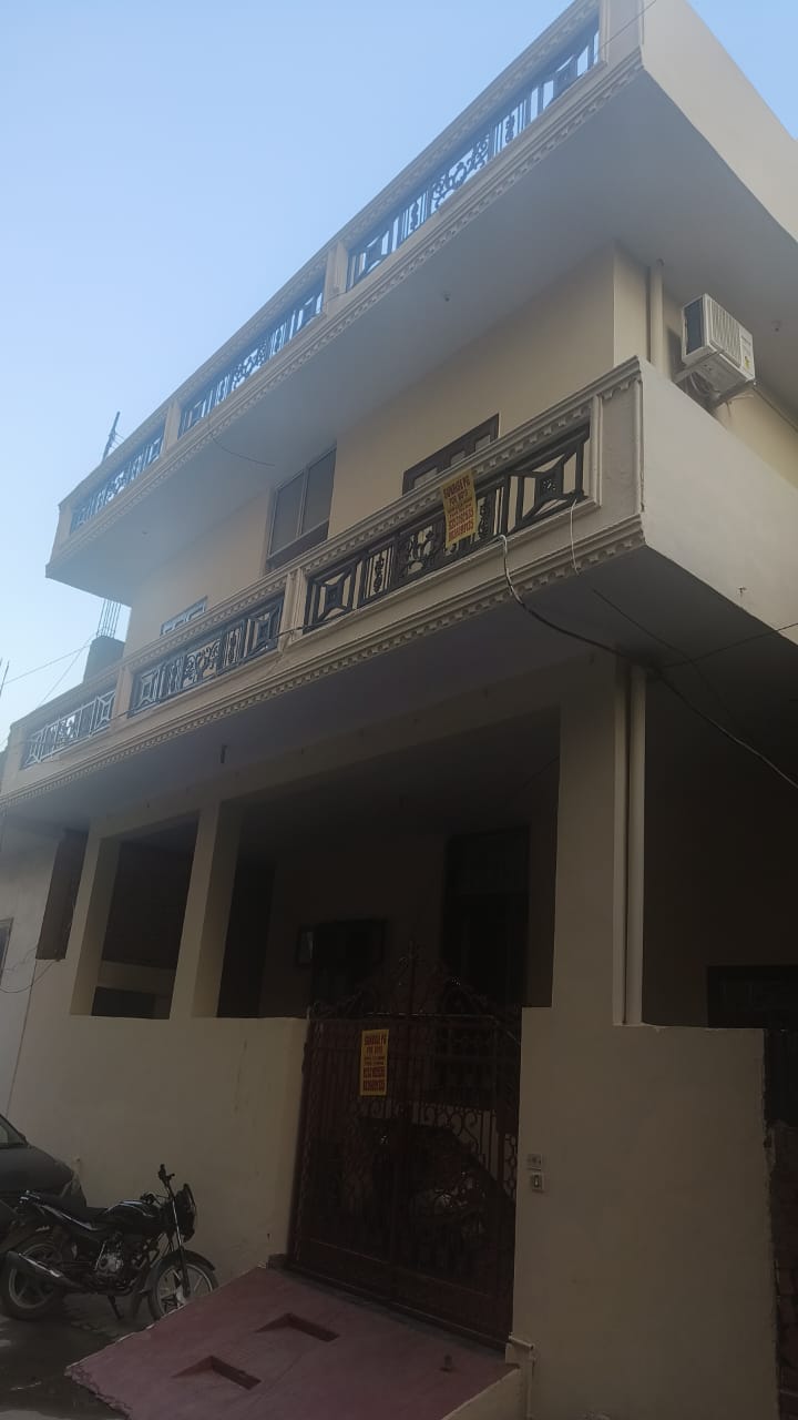 Sunrise PG building entrance, Prem Nagar, Sector 12, Gurgaon